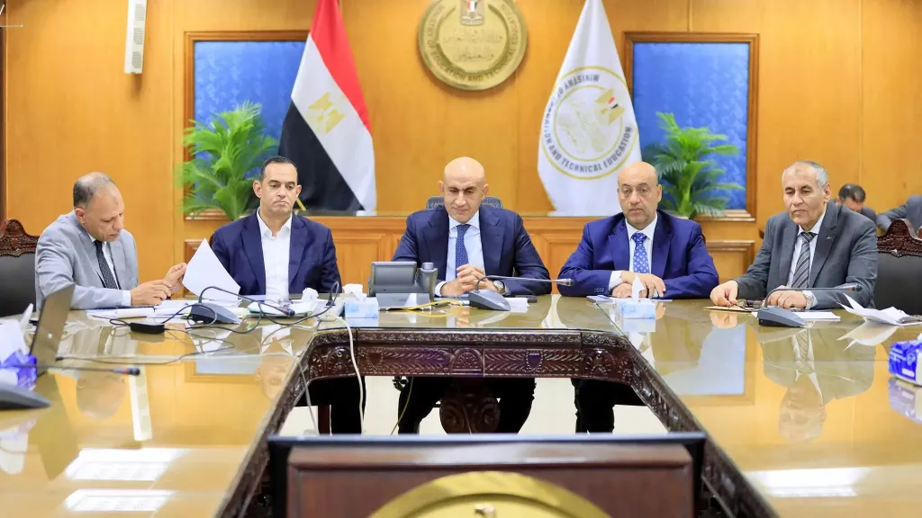 وزارة التربية والتعليم تستعرض تقرير غرفة العمليات في ثامن أيام امتحانات الثانوية العامة