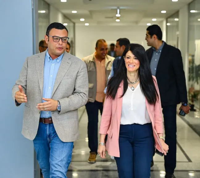 وزراء التخطيط والتنمية الاقتصادية والتعاون الدولي الإسكان والمرافق والمجتمعات العمرانية والتنمية المحلية ومحافظ مطروح يفتتحون المركز التكنولوجي لخدمة المواطنين والمستثمرين بجهاز مدينة العلمين الجديدة