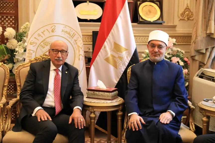 مفتي الجمهورية يهنئ رئيس محكمة النقض بتوليه المنصب رسميًا
