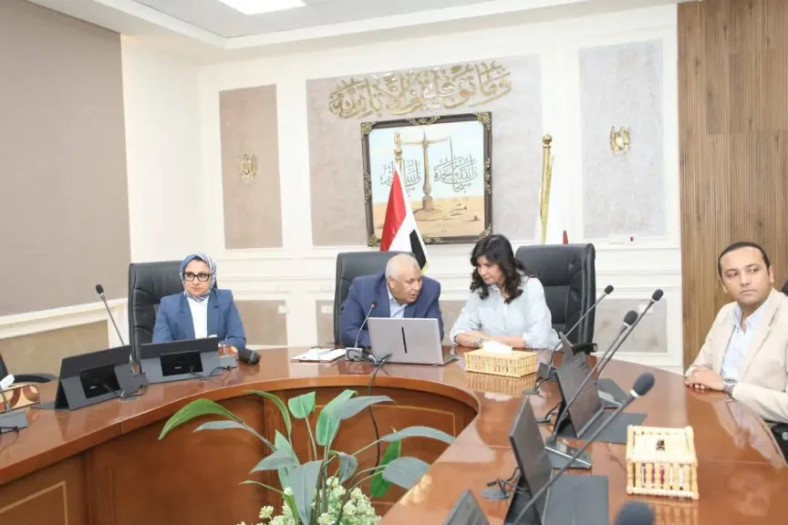 جانب من المتابعة 