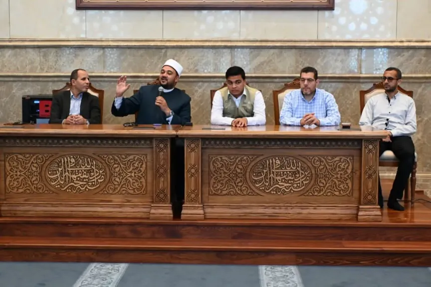 أولى محاضرات معسكر ”صحح مفاهيمك” لأعضاء اتحاد ”بشبابها” بمسجد مصر