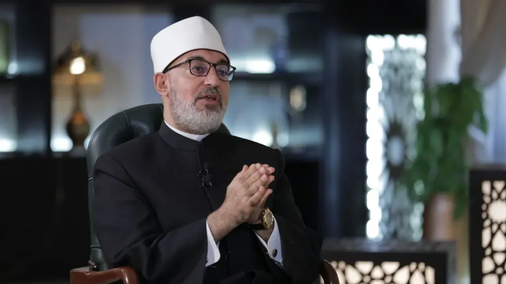 مفتي الجمهورية ينعى الدكتور رفعت العوضي عضو مجمع البحوث الإسلامية