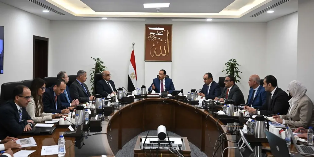 رئيس الوزراء يتابع آليات الاستغلال الأمثل لمبنى قصر القطن بمحافظة الإسكندرية