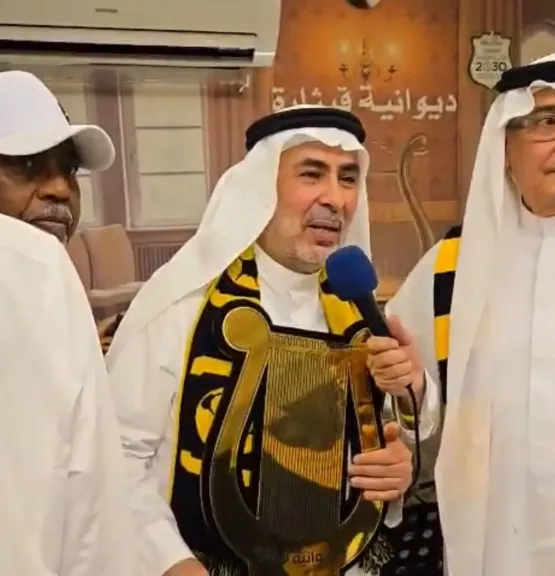 ديوانية قيثارة تحتفي بحصول نادي الاتحاد السعودي علي لقب الدوري والكأس وتكرم المخرج عمر الجاسر