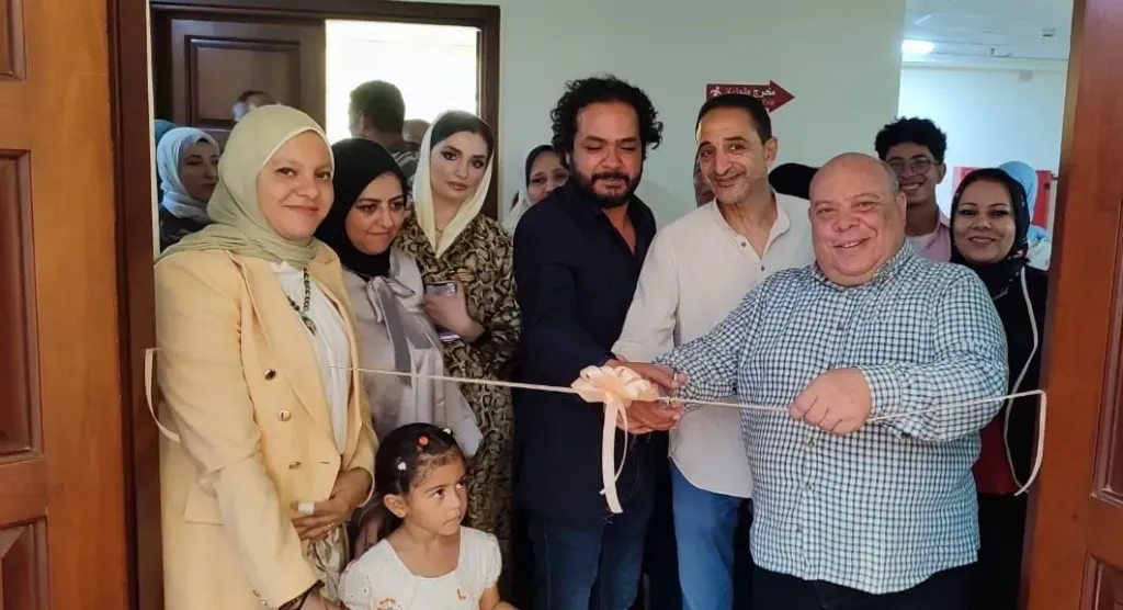 24 عملا عن الذات والهوية.. قصور الثقافة تفتتح معرض ”تجربة شخصية” بالبحيرة