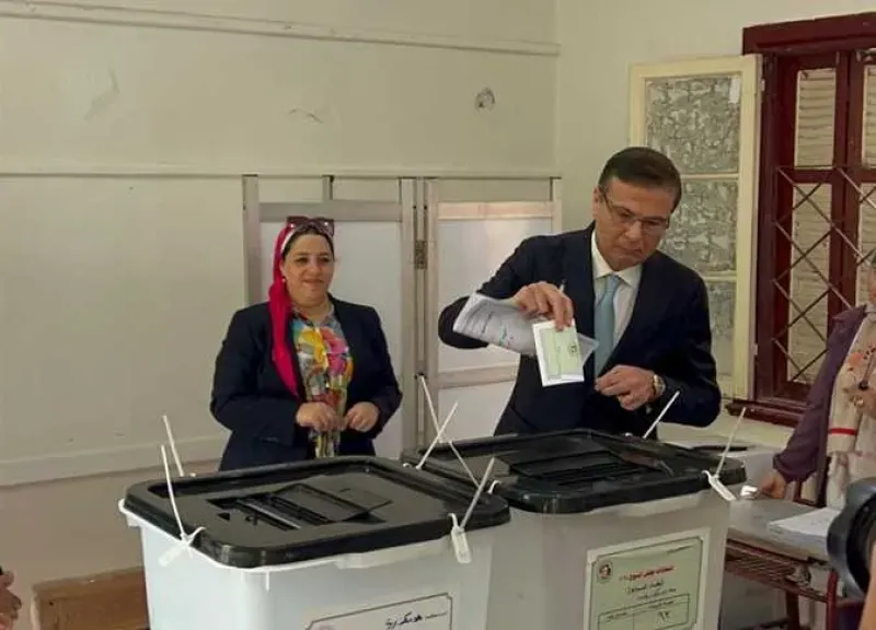 وزير الزراعة يدلي بصوته في انتخابات مجلس الشيوخ 2025 اليوم