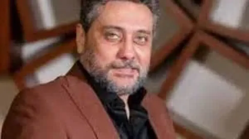 شاهد| الفنان تامر فرج يكشف تفاصيل زيجاته الخمسة وزوجته تعلق