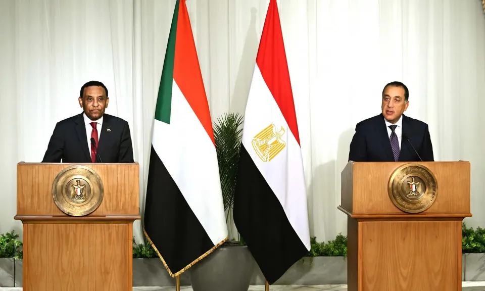رئيس الوزراء: نحن والسودان كالجسد الواحد إذا اشتكى منه عضو تداعي له سائر الجسد بالسهر والحمى