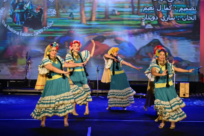 السيرك وأنغام الطرب والتراث الأسواني في ثاني أيام الأسبوع الثالث من مهرجان “ليالينا في العلمين”
