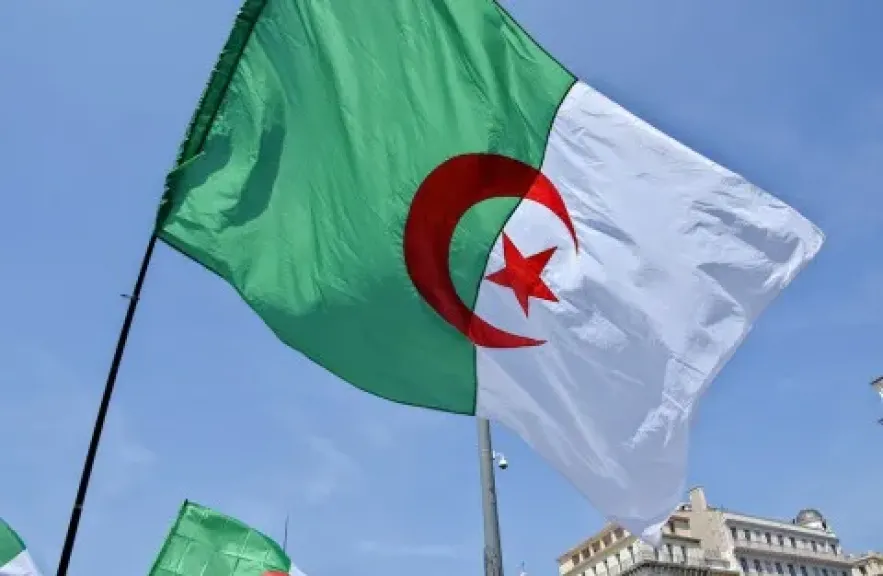 دولة الجزائر 