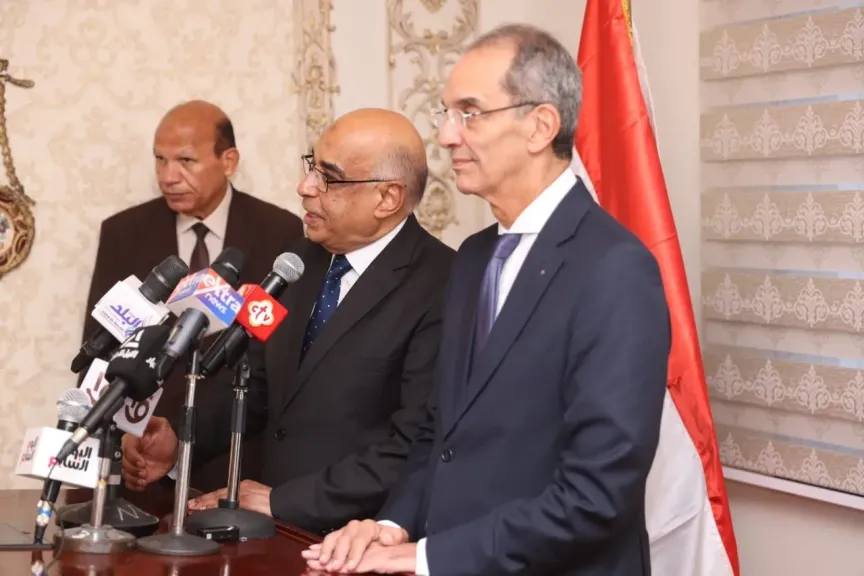 وزيرا العدل والاتصالات 