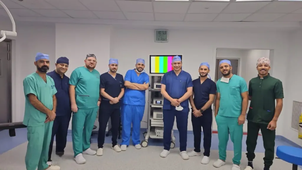 فريق طبي بالرعاية الصحية 