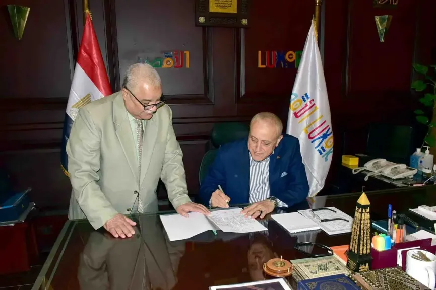 محافظ الأقصر يعتمد تنسيق المرحلة الثالثة للقبول بالثانوية العامة ونتيجة الدور الثاني للشهادة الإعدادية