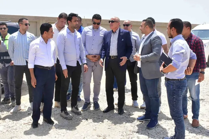 محافظ الأقصر يتفقد مشروعات خدمية وتنموية بمركز القرنة