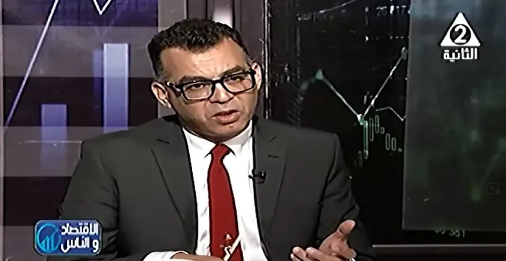 الدكتور أحمد سعيد أستاذ التشريعات الاقتصادية 