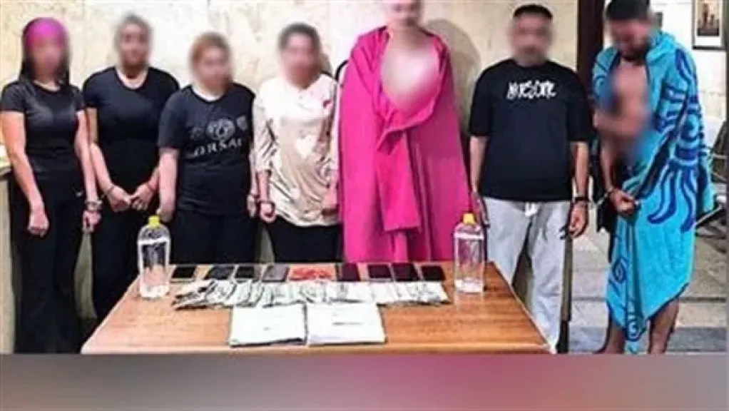 المتهمين 