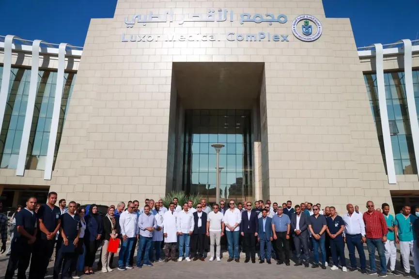 جانب من زيارة المنشآت الطبية بالأقصر