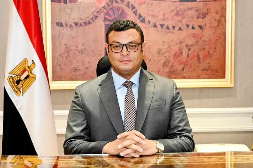 وزير الإسكان 