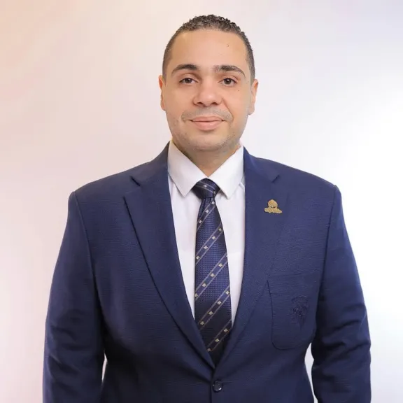 النائب عادل مأمون عتمان