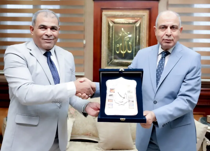  يكرم وكيل وزارة التموين السابق