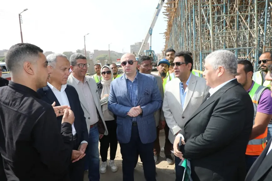 محافظ بني سويف أثناء المعاينة