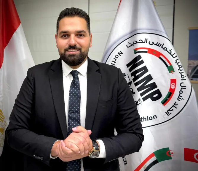 أحمد ناصر 