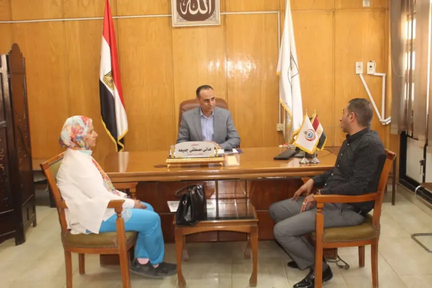 أثناء الاجتماع 