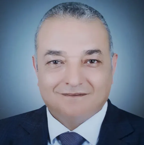 البروفيسور أحمد عباس نوير