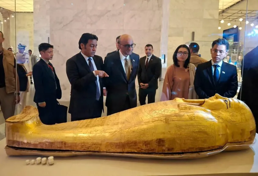 جانب من الزيارة 