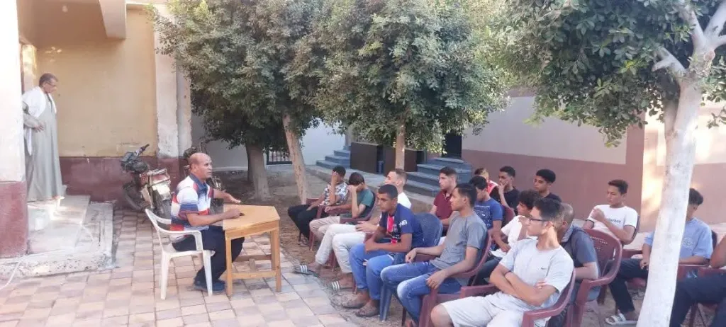 أثناء اللقاء 