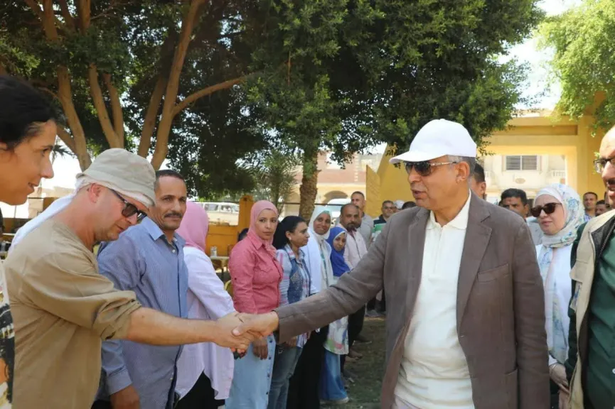 كدوانى يتفقد الاكتشافات الأثرية 