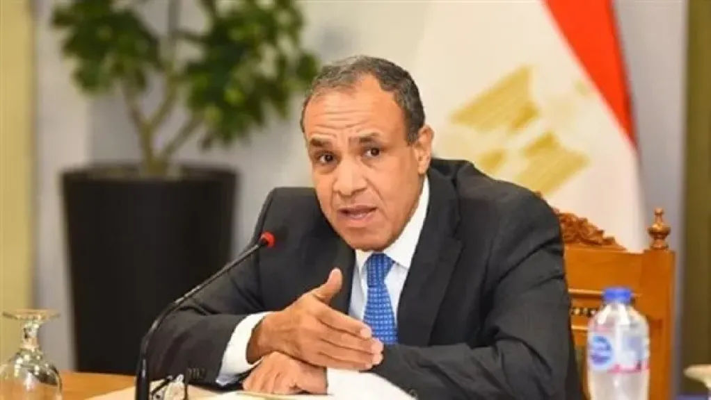 بدر عبد العاطي 