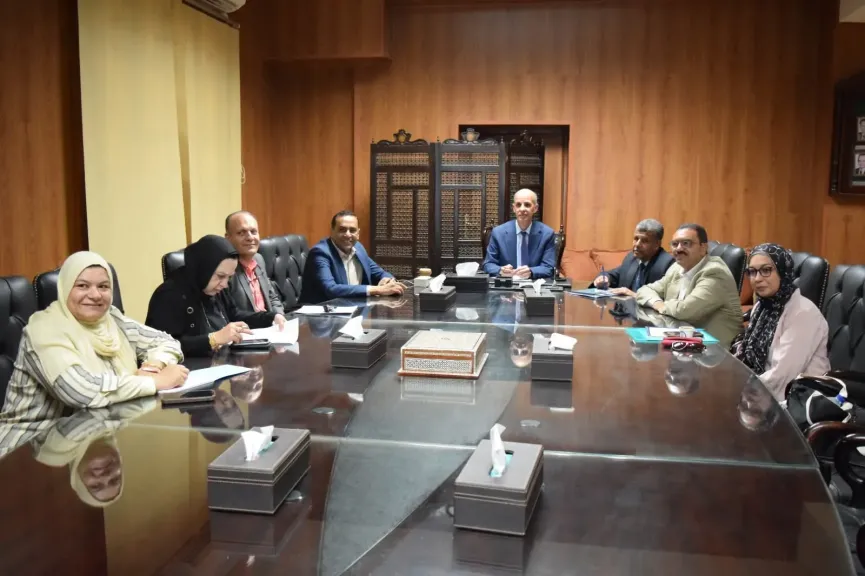 أثناء الاجتماع 