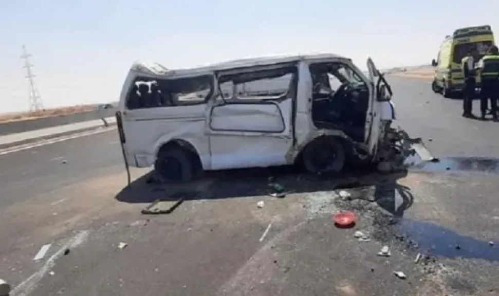  انقلاب ميكروباص بطريق وادي القمر 