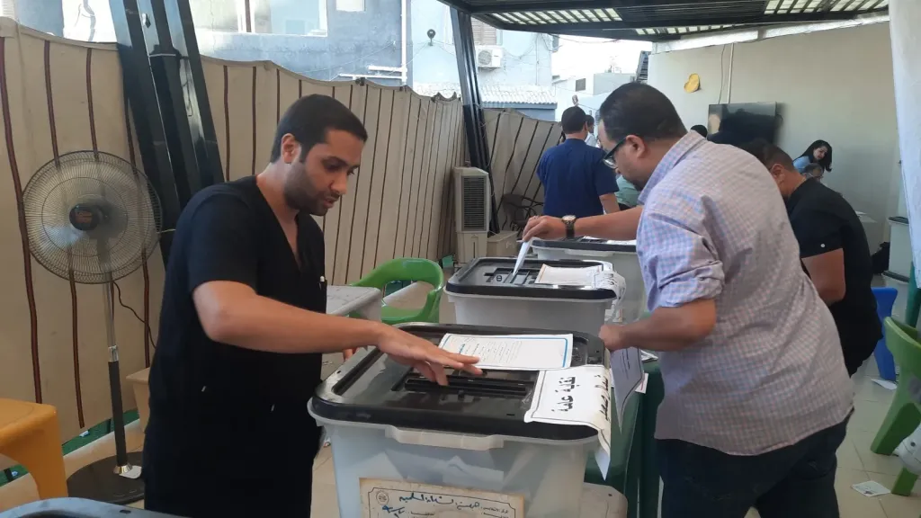 أثناء الانتخاب 