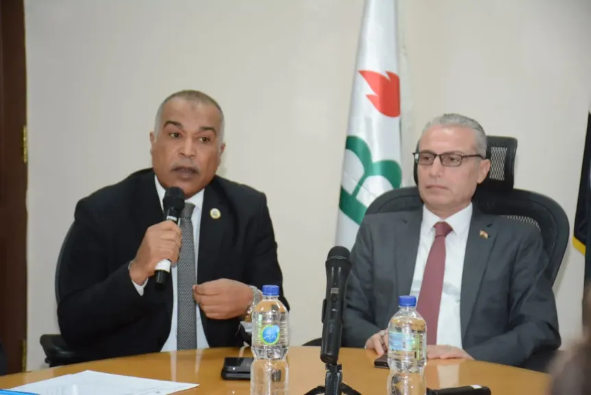 جانب من المتابعة 