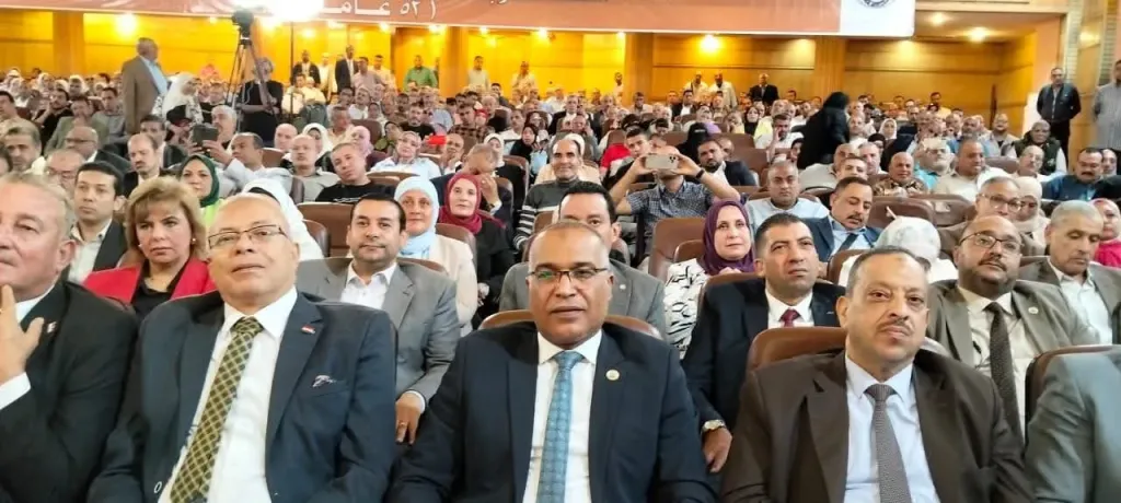 جانب من المتابعة 