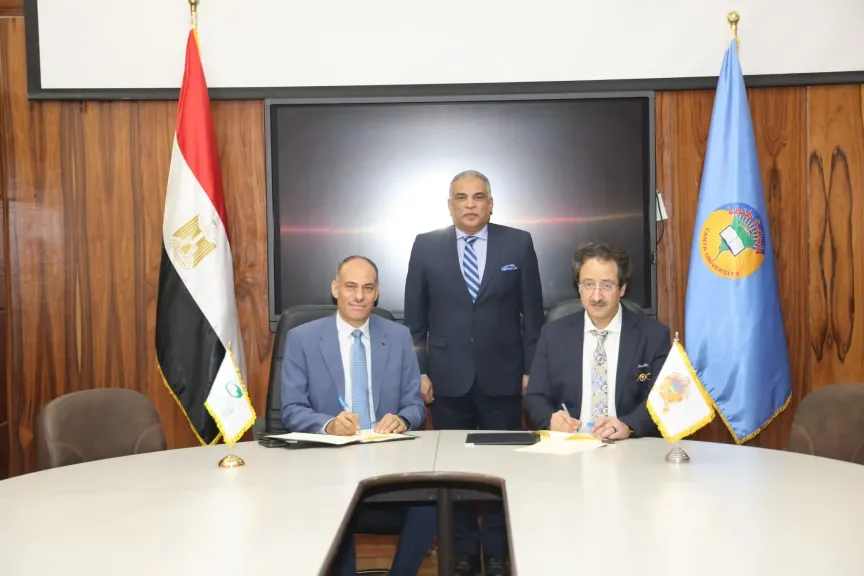 توقيع بروتوكول بين البريد وجامعة طنطا