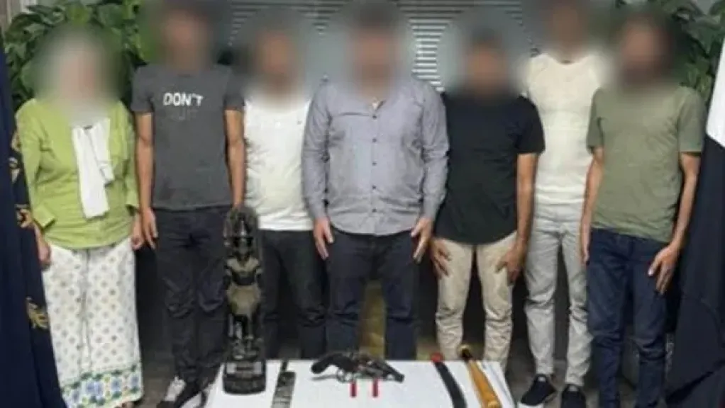 المتهمين 