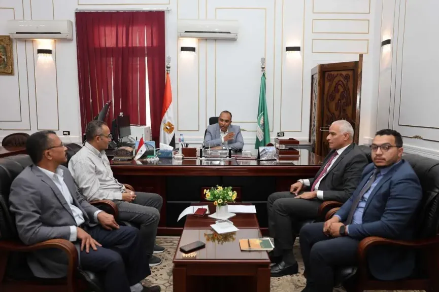 اجتماع لدعم الصناعات المحلية بالمنيا