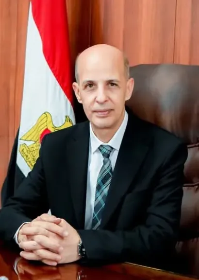 طارق على رئيس جامعة بني سويف 