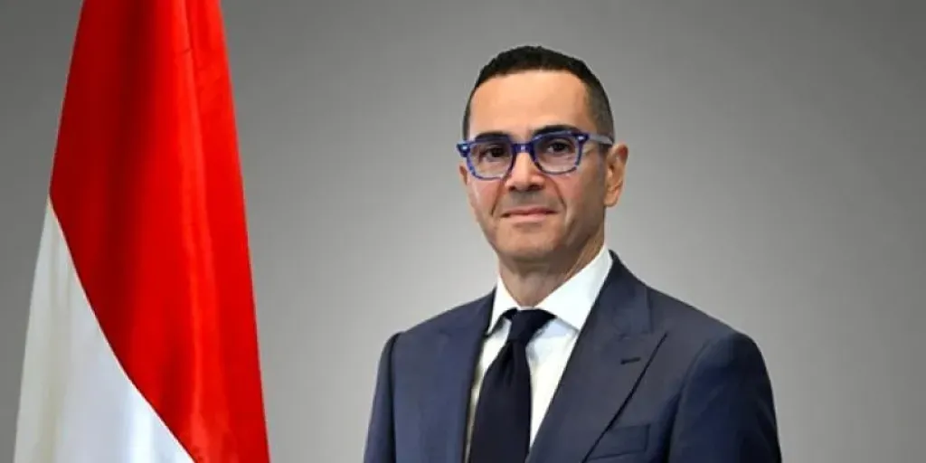 حسن الخطيب، وزير الاستثمار