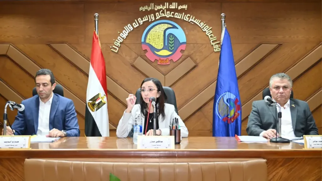 جانب من المتابعة 