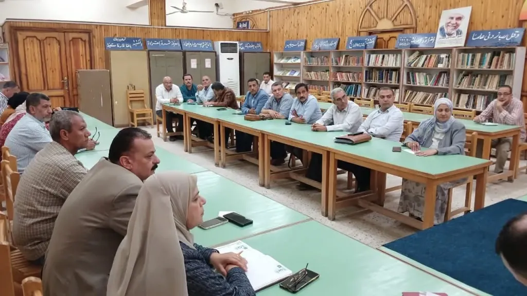 أثناء الاجتماع مع وكيل وزارة التربية والتعليم 
