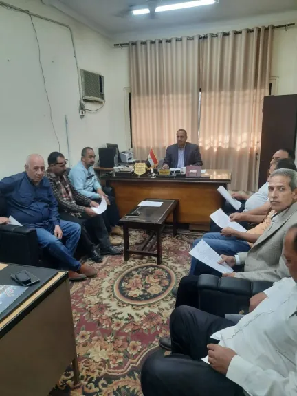 أثناء الاجتماع 