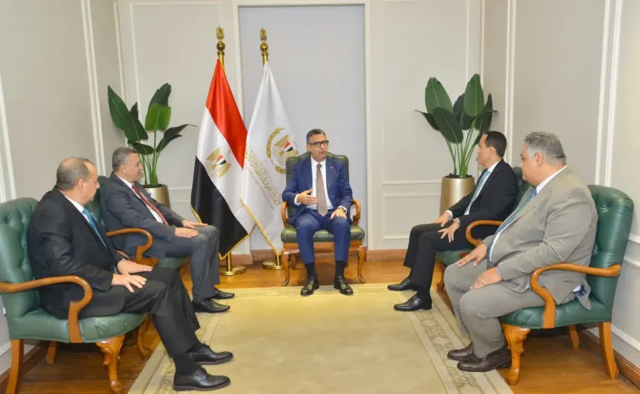 وزير التموين 