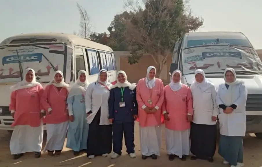 أعضاء القافلة الطبية 
