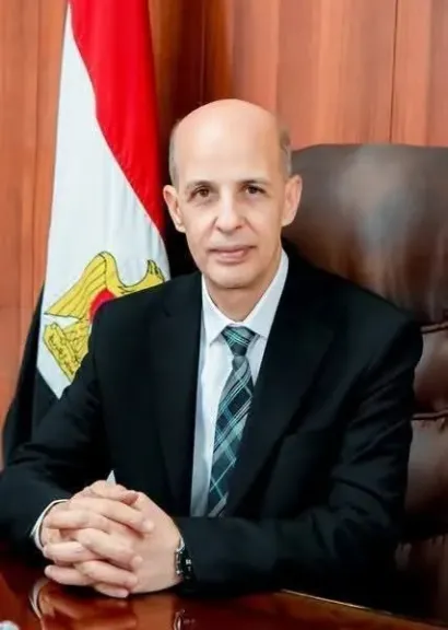 طارق على رئيس جامعة بني سويف 
