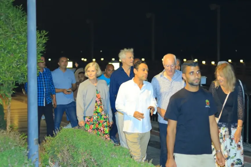 الفوج السياحى من كورنيش النيل 