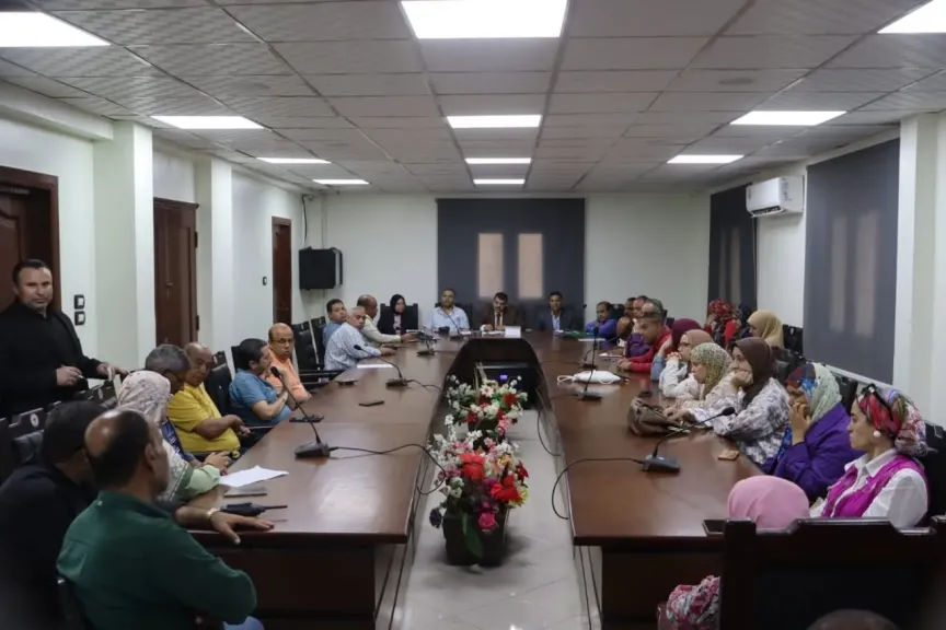 محمد بكرى رئيس مجلس مدينة بنى سويف 